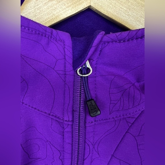 B15.26 The North Face AMVX Purple Windproof & Waterproof Apex Bionic Jacket - Picture 4 of 9